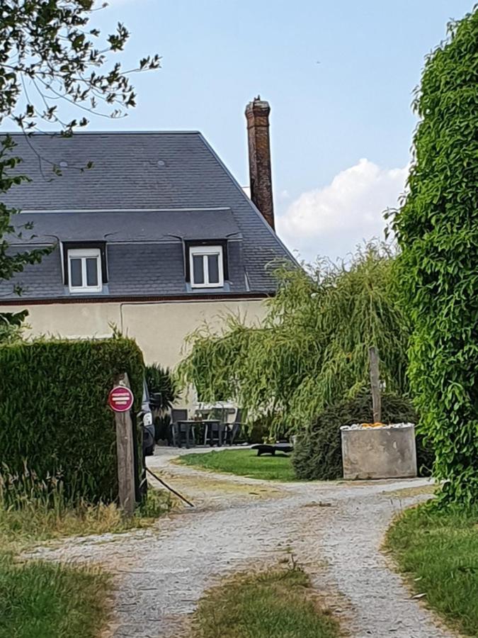 Au Petit Paradis Sainte-Gauburge-Sainte-Colombe Exterior foto