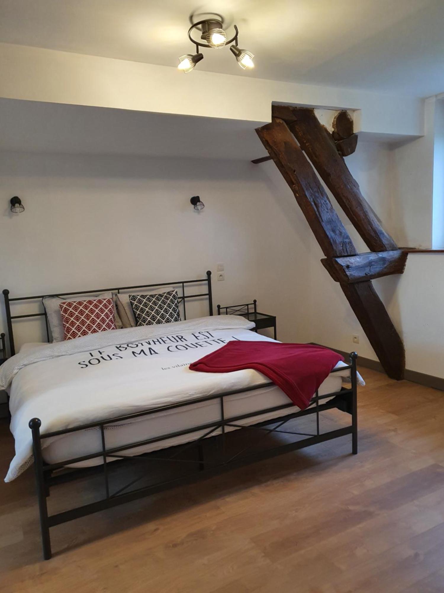 Au Petit Paradis Sainte-Gauburge-Sainte-Colombe Zimmer foto